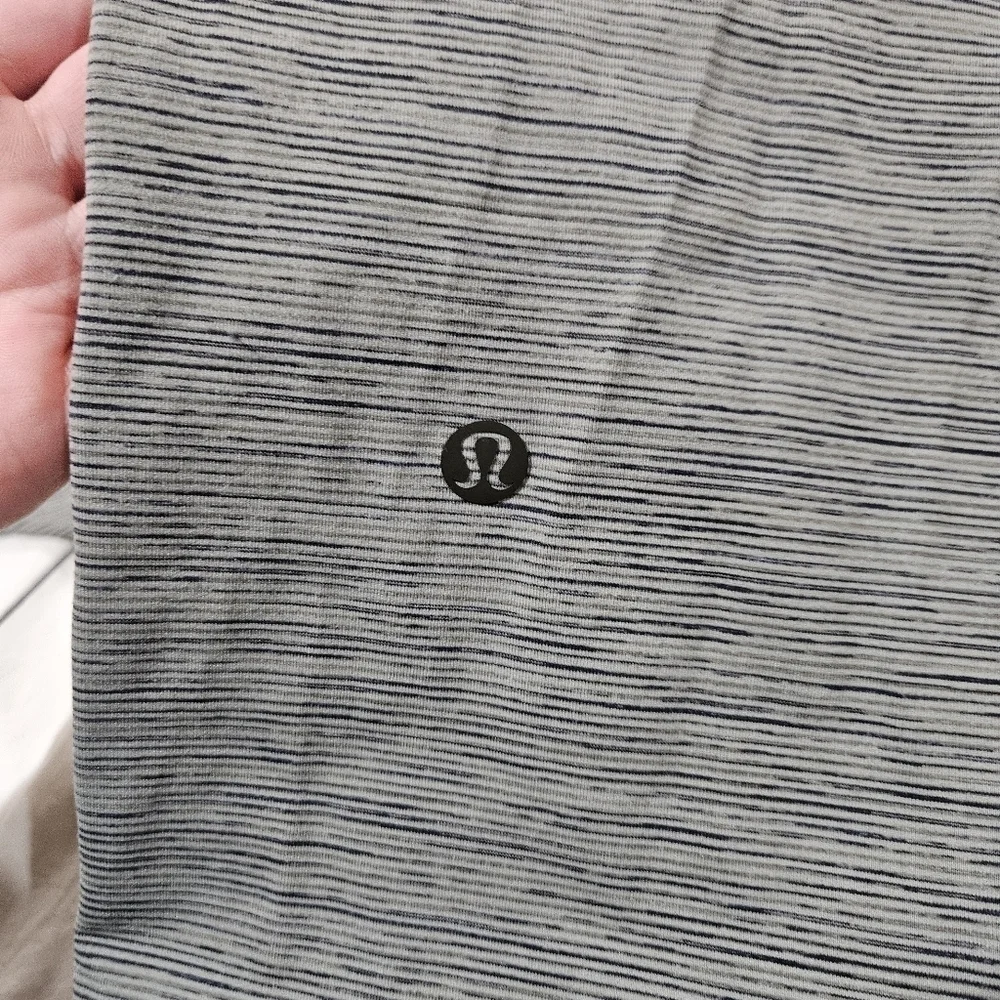 Lululemon On the Fly Pant 27" Wee Are From Space Sage Dark Olive Size 4 - Picture 9 of 10